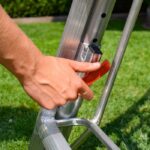 Henchman-Fully-Adjustable-Tripod-Ladder-004