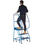 climb-It-weight-reactive-steps-anti-slip-treads-AAW83-3-tread-being-used