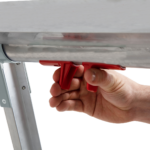 Werner-75070-One-HandedReleaseSystemWithHand
