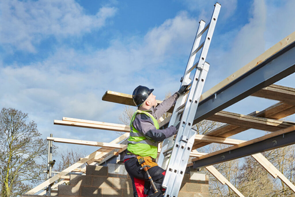 How To use a Roof Ladder & What To Buy | Ladders4Sale