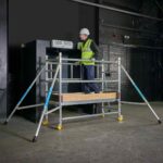 Zarges-Reachmaster-PLUS-Folding-Scaffold-Tower-5545106_EI_Standing