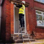 Werner-AdjustaStep-PRO-Aluminium-Stepladder-75076-lifestyle